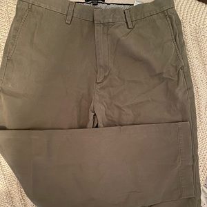 Men’s banana republic Emerson chino straight leg Crocodile green 34X30